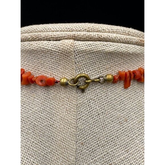 Vintage Graduated Orange Branch Coral 18" Spring Ring Clasp - Picture 4 of 5
